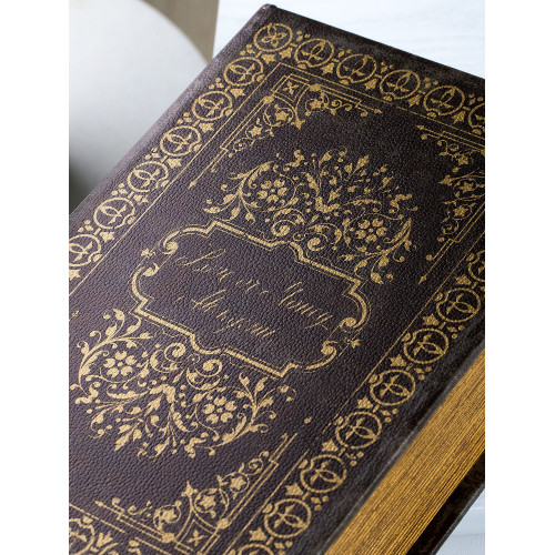 Шкатулка в виде книги 19х7х27см 