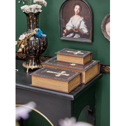 Шкатулка в виде книги 19х7х27см 